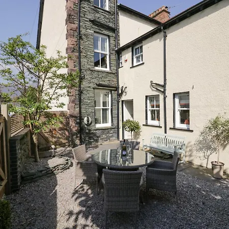 Holiday home Heatherlea